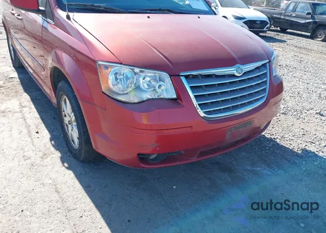 2008 Chrysler Town & Country Touring z USA, uszkodzony, nr VIN 2A8HR54P08R730336